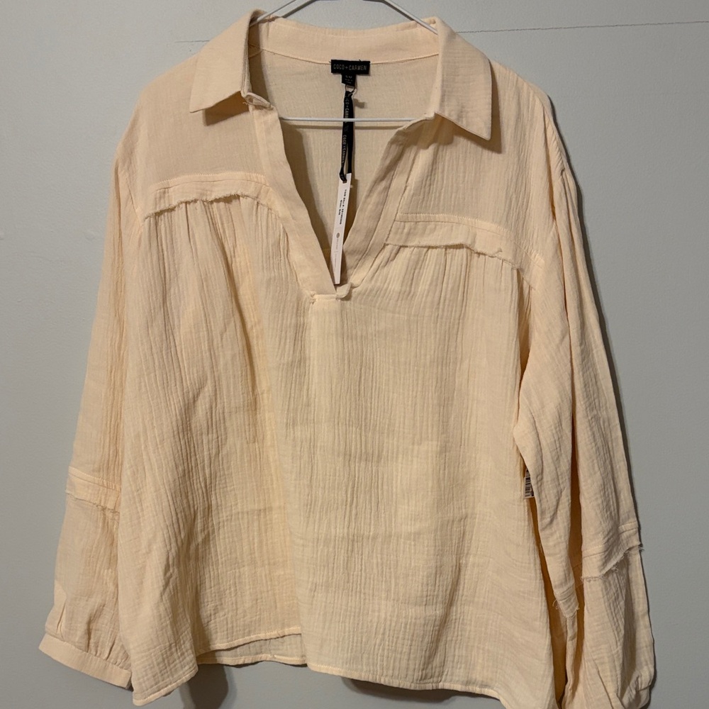 Coco + Carmen Cream cotton Blouse for Women. S/M NWT